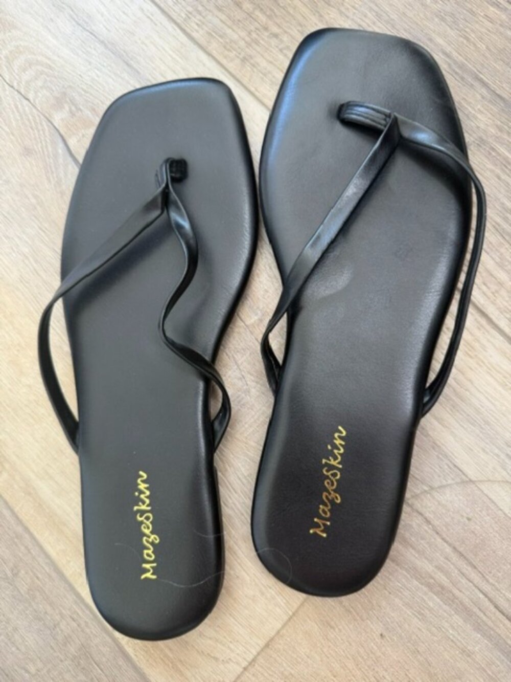 NEW Mazeskin Black Sandals Women's Size 8